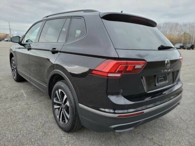 Черный Фольксваген Тигуан, объемом двигателя 2 л и пробегом 25 тыс. км за 21200 $, фото 6 на Automoto.ua