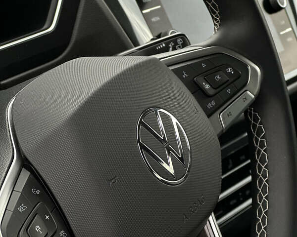 Черный Фольксваген Тигуан, объемом двигателя 2 л и пробегом 137 тыс. км за 22300 $, фото 45 на Automoto.ua