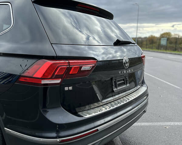 Черный Фольксваген Тигуан, объемом двигателя 2 л и пробегом 137 тыс. км за 22300 $, фото 15 на Automoto.ua