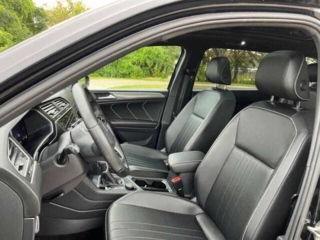 Чорний Фольксваген Тігуан, об'ємом двигуна 2 л та пробігом 22 тис. км за 20000 $, фото 10 на Automoto.ua