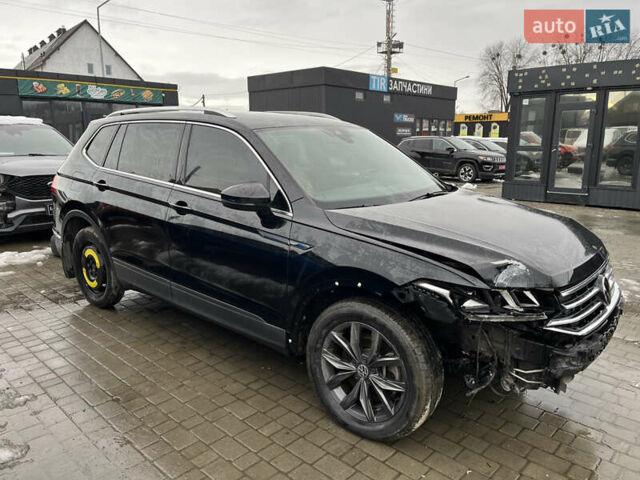 Черный Фольксваген Тигуан, объемом двигателя 2 л и пробегом 140 тыс. км за 18700 $, фото 1 на Automoto.ua