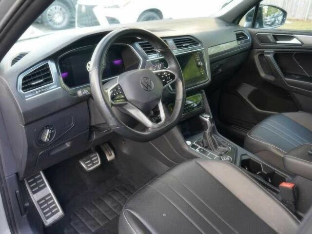 Черный Фольксваген Тигуан, объемом двигателя 2 л и пробегом 28 тыс. км за 15900 $, фото 6 на Automoto.ua