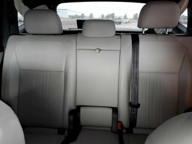 Черный Фольксваген Тигуан, объемом двигателя 0 л и пробегом 32 тыс. км за 7500 $, фото 9 на Automoto.ua