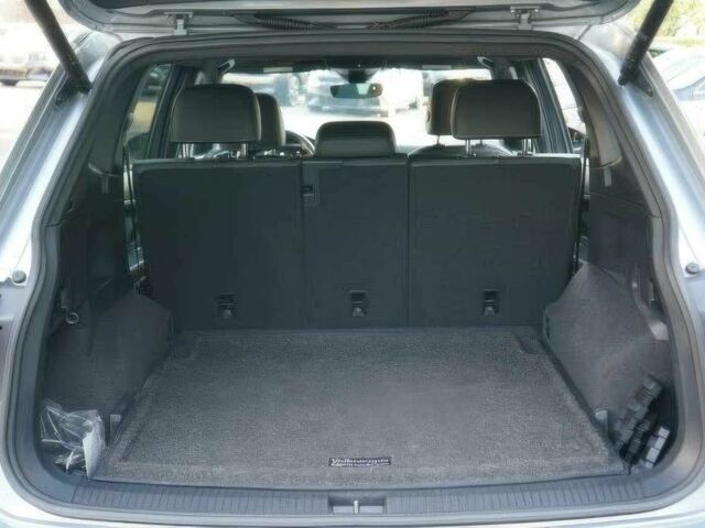 Черный Фольксваген Тигуан, объемом двигателя 2 л и пробегом 28 тыс. км за 15900 $, фото 17 на Automoto.ua