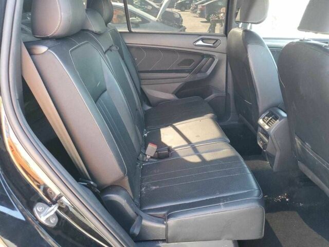 Черный Фольксваген Тигуан, объемом двигателя 2 л и пробегом 127 тыс. км за 19000 $, фото 10 на Automoto.ua