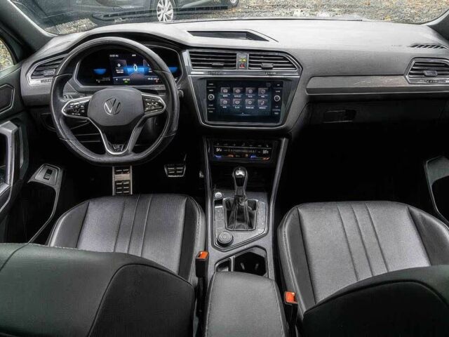 Черный Фольксваген Тигуан, объемом двигателя 2 л и пробегом 21 тыс. км за 8500 $, фото 5 на Automoto.ua