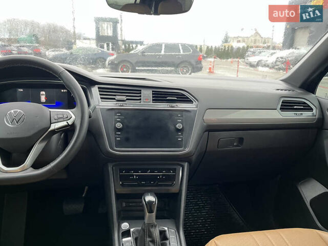 Черный Фольксваген Тигуан, объемом двигателя 2 л и пробегом 140 тыс. км за 18700 $, фото 21 на Automoto.ua