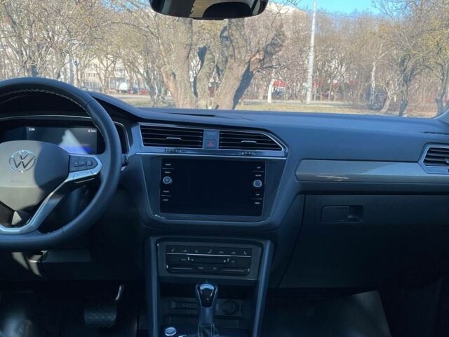 Черный Фольксваген Тигуан, объемом двигателя 2 л и пробегом 27 тыс. км за 27000 $, фото 10 на Automoto.ua