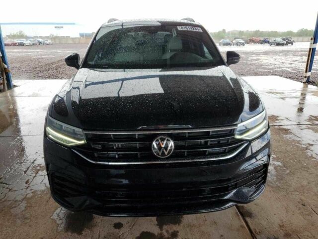 Чорний Фольксваген Тігуан, об'ємом двигуна 2 л та пробігом 51 тис. км за 16000 $, фото 4 на Automoto.ua