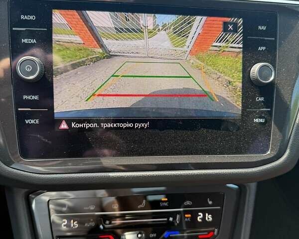 Черный Фольксваген Тигуан, объемом двигателя 2 л и пробегом 66 тыс. км за 42000 $, фото 10 на Automoto.ua