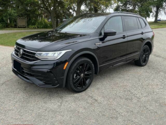 Чорний Фольксваген Тігуан, об'ємом двигуна 2 л та пробігом 22 тис. км за 20000 $, фото 2 на Automoto.ua