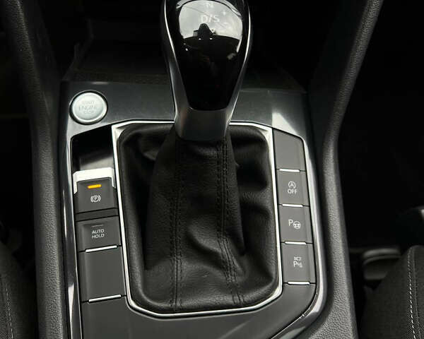 Черный Фольксваген Тигуан, объемом двигателя 1.97 л и пробегом 157 тыс. км за 31800 $, фото 14 на Automoto.ua