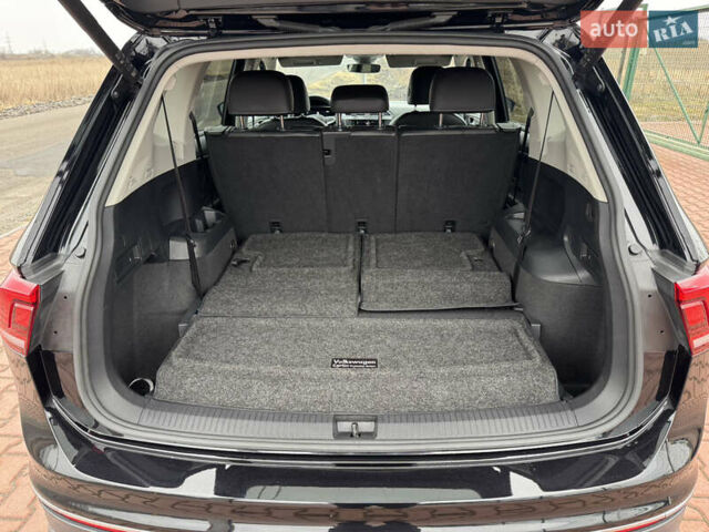 Черный Фольксваген Тигуан, объемом двигателя 1.98 л и пробегом 54 тыс. км за 21900 $, фото 30 на Automoto.ua