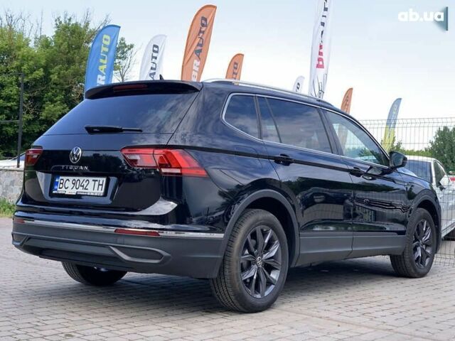 Чорний Фольксваген Тігуан, об'ємом двигуна 2 л та пробігом 10 тис. км за 27955 $, фото 12 на Automoto.ua