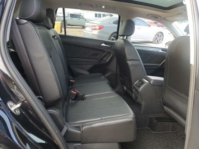 Чорний Фольксваген Тігуан, об'ємом двигуна 2 л та пробігом 63 тис. км за 15500 $, фото 10 на Automoto.ua