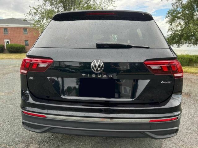 Черный Фольксваген Тигуан, объемом двигателя 2 л и пробегом 12 тыс. км за 13000 $, фото 8 на Automoto.ua