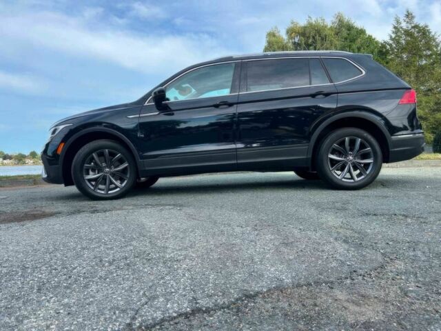 Черный Фольксваген Тигуан, объемом двигателя 2 л и пробегом 12 тыс. км за 13000 $, фото 4 на Automoto.ua