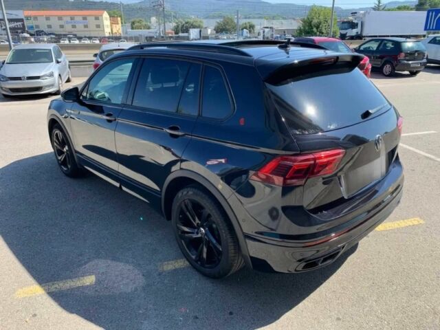 Черный Фольксваген Тигуан, объемом двигателя 2 л и пробегом 15 тыс. км за 17000 $, фото 3 на Automoto.ua