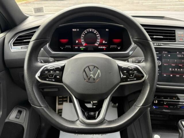 Черный Фольксваген Тигуан, объемом двигателя 2 л и пробегом 18 тыс. км за 15000 $, фото 11 на Automoto.ua