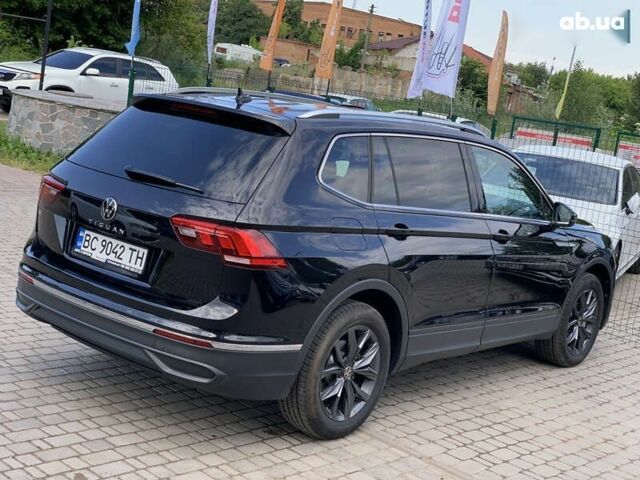 Чорний Фольксваген Тігуан, об'ємом двигуна 2 л та пробігом 10 тис. км за 27955 $, фото 14 на Automoto.ua