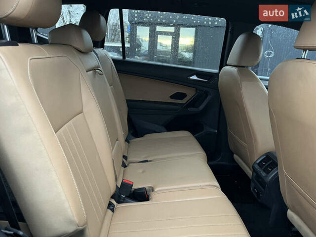 Черный Фольксваген Тигуан, объемом двигателя 2 л и пробегом 140 тыс. км за 18700 $, фото 19 на Automoto.ua