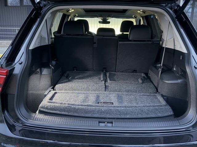 Черный Фольксваген Тигуан, объемом двигателя 2 л и пробегом 95 тыс. км за 22999 $, фото 18 на Automoto.ua