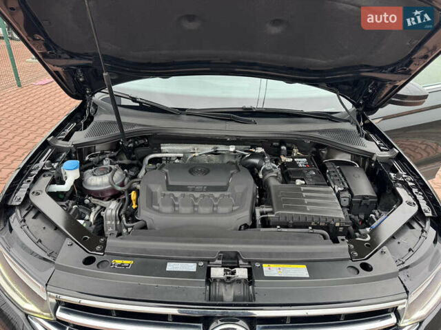 Черный Фольксваген Тигуан, объемом двигателя 1.98 л и пробегом 54 тыс. км за 21900 $, фото 38 на Automoto.ua