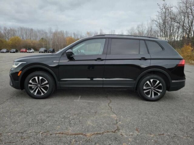 Черный Фольксваген Тигуан, объемом двигателя 2 л и пробегом 25 тыс. км за 21200 $, фото 7 на Automoto.ua