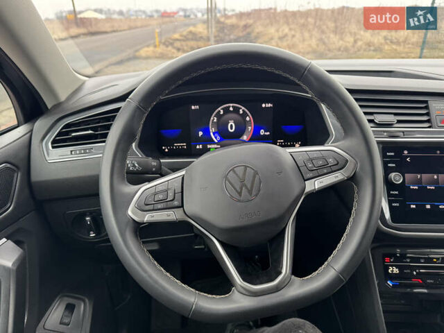 Черный Фольксваген Тигуан, объемом двигателя 1.98 л и пробегом 54 тыс. км за 21900 $, фото 17 на Automoto.ua
