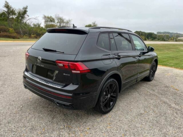 Чорний Фольксваген Тігуан, об'ємом двигуна 2 л та пробігом 22 тис. км за 20000 $, фото 7 на Automoto.ua