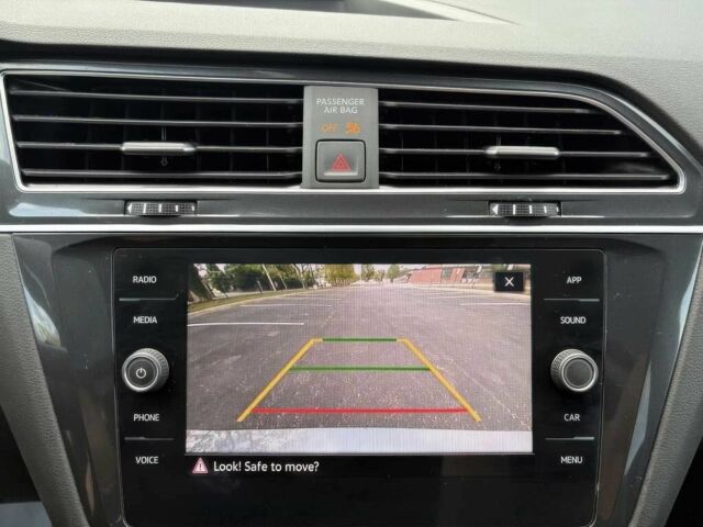 Черный Фольксваген Тигуан, объемом двигателя 2 л и пробегом 18 тыс. км за 15000 $, фото 12 на Automoto.ua