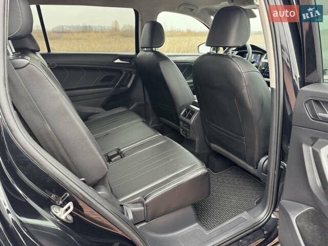 Черный Фольксваген Тигуан, объемом двигателя 1.98 л и пробегом 54 тыс. км за 21900 $, фото 35 на Automoto.ua