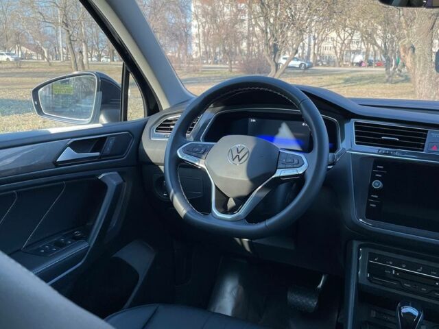 Черный Фольксваген Тигуан, объемом двигателя 2 л и пробегом 27 тыс. км за 27000 $, фото 11 на Automoto.ua