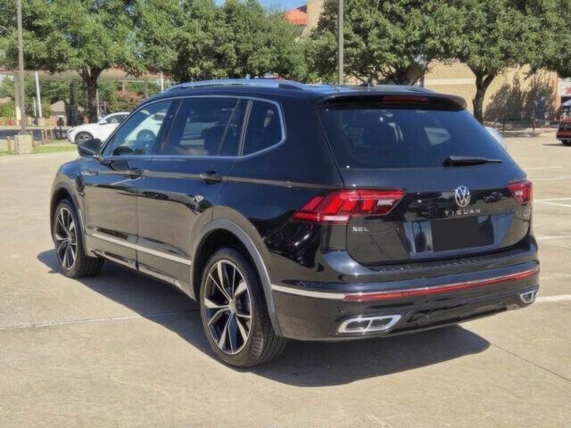 Чорний Фольксваген Тігуан, об'ємом двигуна 2 л та пробігом 15 тис. км за 8900 $, фото 7 на Automoto.ua