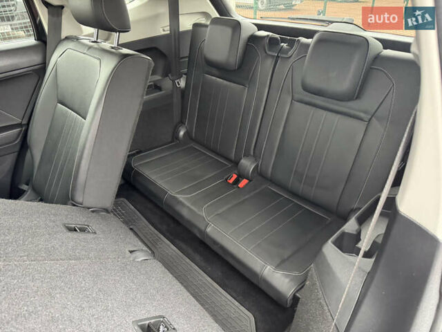 Черный Фольксваген Тигуан, объемом двигателя 1.98 л и пробегом 54 тыс. км за 21900 $, фото 26 на Automoto.ua