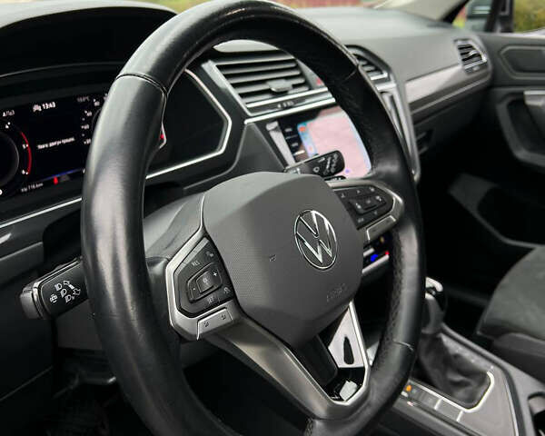 Черный Фольксваген Тигуан, объемом двигателя 1.97 л и пробегом 157 тыс. км за 31800 $, фото 13 на Automoto.ua