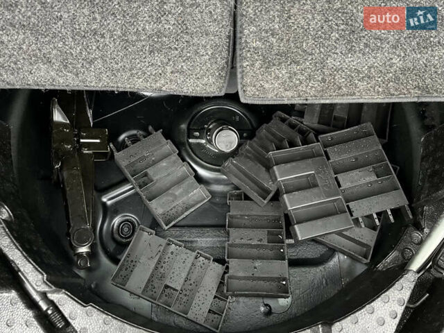 Черный Фольксваген Тигуан, объемом двигателя 2 л и пробегом 140 тыс. км за 18700 $, фото 34 на Automoto.ua