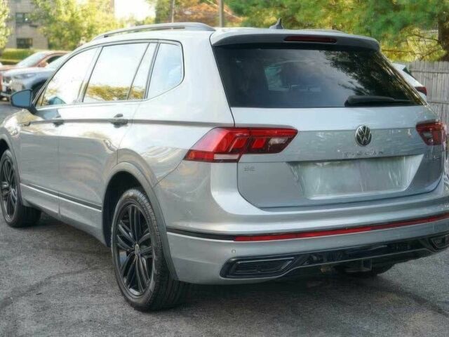 Черный Фольксваген Тигуан, объемом двигателя 2 л и пробегом 28 тыс. км за 15900 $, фото 3 на Automoto.ua