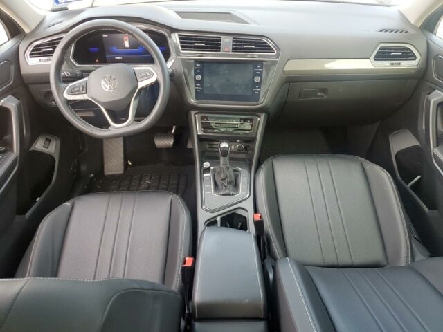 Чорний Фольксваген Тігуан, об'ємом двигуна 2 л та пробігом 63 тис. км за 15500 $, фото 7 на Automoto.ua