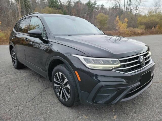 Черный Фольксваген Тигуан, объемом двигателя 2 л и пробегом 25 тыс. км за 21200 $, фото 2 на Automoto.ua