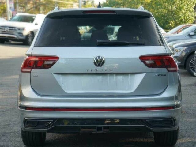 Черный Фольксваген Тигуан, объемом двигателя 2 л и пробегом 28 тыс. км за 15900 $, фото 4 на Automoto.ua