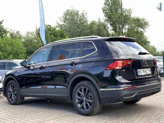 Чорний Фольксваген Тігуан, об'ємом двигуна 2 л та пробігом 10 тис. км за 27955 $, фото 16 на Automoto.ua