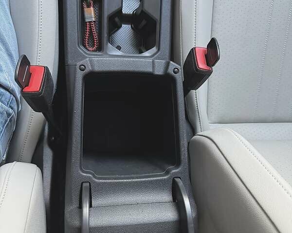 Черный Фольксваген Тигуан, объемом двигателя 1.98 л и пробегом 50 тыс. км за 23700 $, фото 29 на Automoto.ua