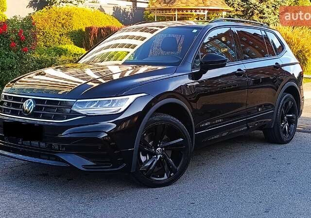 Черный Фольксваген Тигуан, объемом двигателя 2 л и пробегом 89 тыс. км за 26900 $, фото 8 на Automoto.ua