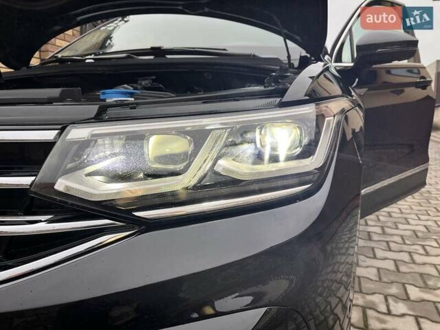 Чорний Фольксваген Тігуан, об'ємом двигуна 1.97 л та пробігом 164 тис. км за 35000 $, фото 37 на Automoto.ua