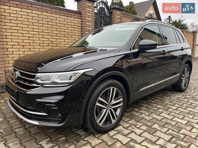 Чорний Фольксваген Тігуан, об'ємом двигуна 1.97 л та пробігом 164 тис. км за 35000 $, фото 1 на Automoto.ua