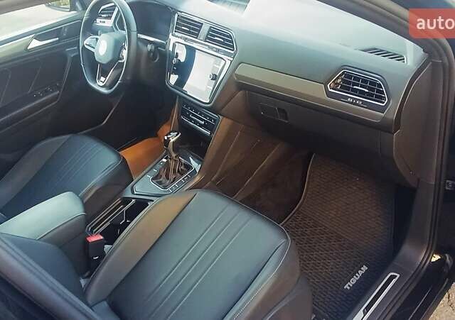 Черный Фольксваген Тигуан, объемом двигателя 2 л и пробегом 89 тыс. км за 26900 $, фото 21 на Automoto.ua