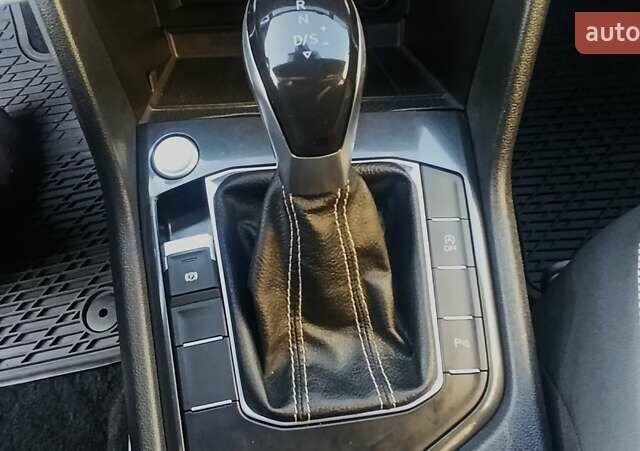 Черный Фольксваген Тигуан, объемом двигателя 2 л и пробегом 89 тыс. км за 26900 $, фото 39 на Automoto.ua