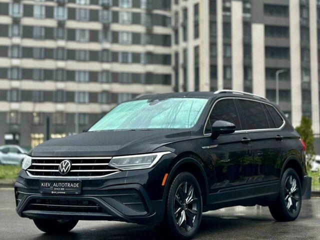 Черный Фольксваген Тигуан, объемом двигателя 2 л и пробегом 71 тыс. км за 27900 $, фото 4 на Automoto.ua