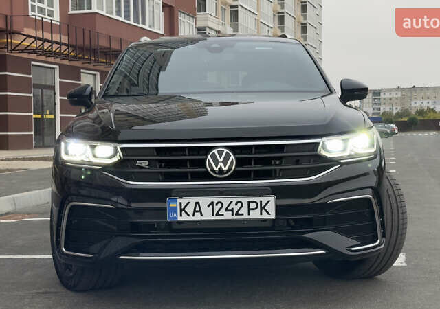 Черный Фольксваген Тигуан, объемом двигателя 1.98 л и пробегом 32 тыс. км за 33700 $, фото 6 на Automoto.ua